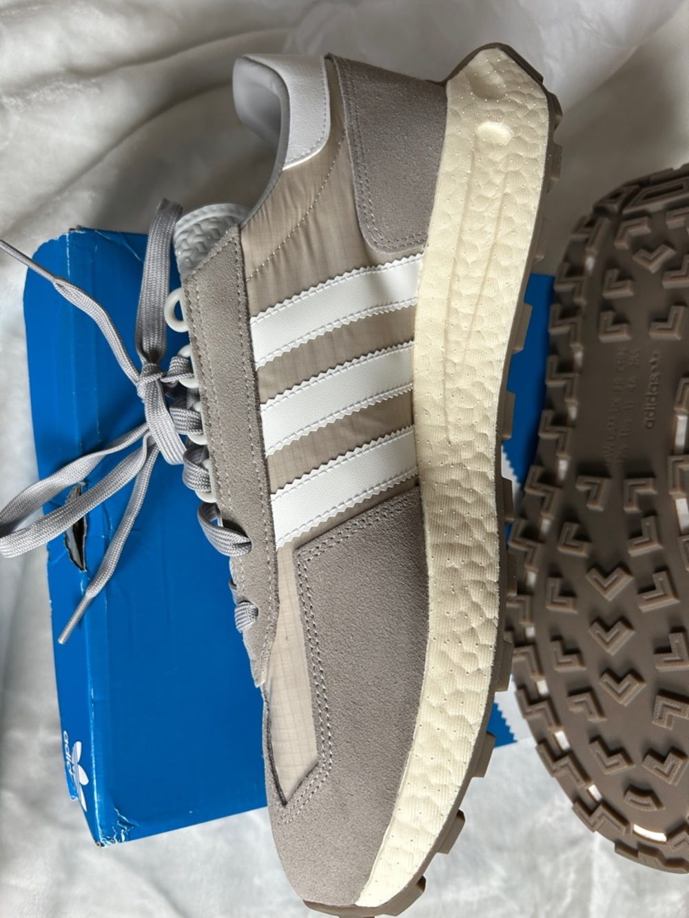 adidas Men’s Taupe and White Classic Runner Sneakers - Picture 4 of 8